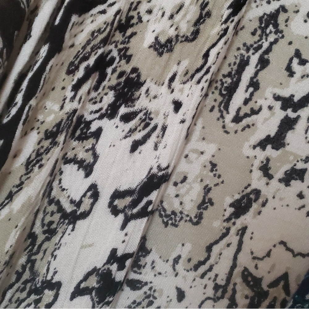 Tahari Kimono Black/White Vacation Swim - Picture 2 of 4